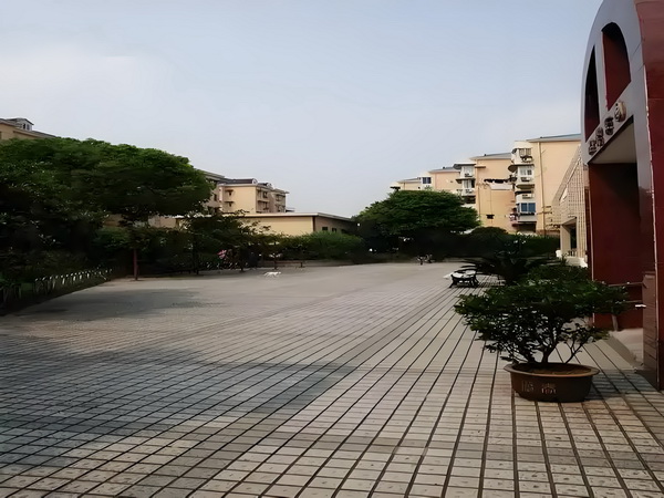 泰国还没真正出手，洪森就呼吁冷静